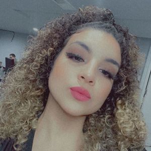 Meet your Posher, Yessy